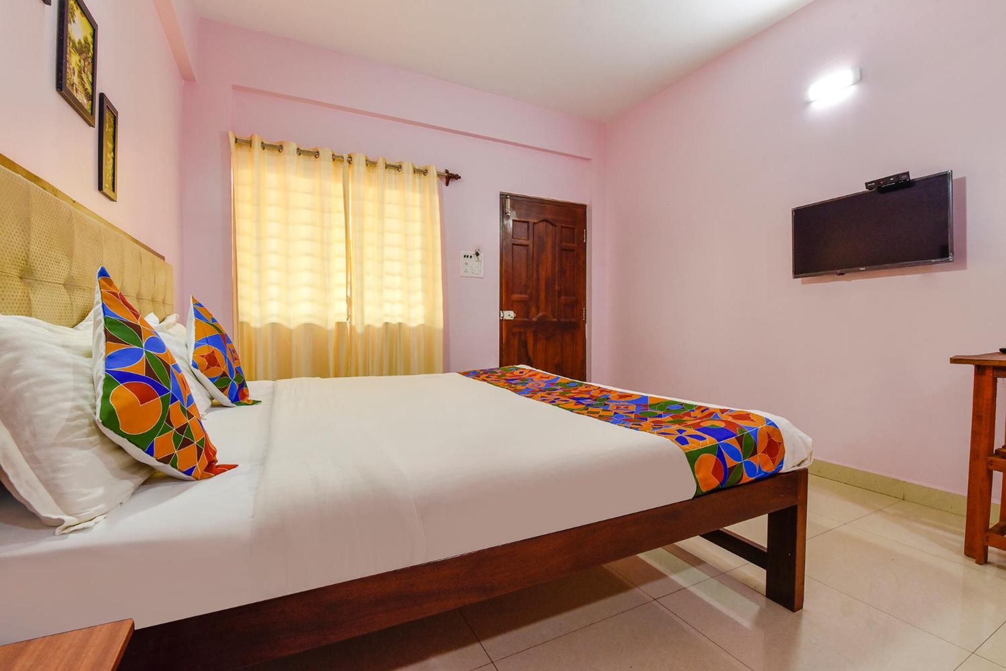 Fabexpress Morjim Paradise - Nr Morjim Beach المظهر الخارجي الصورة