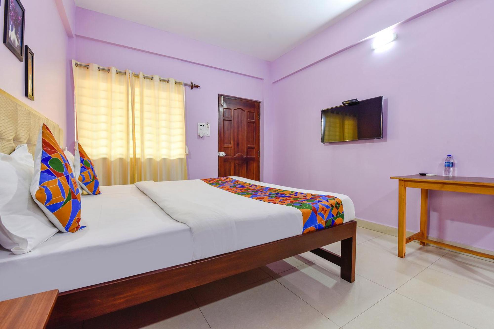 Fabexpress Morjim Paradise - Nr Morjim Beach المظهر الخارجي الصورة